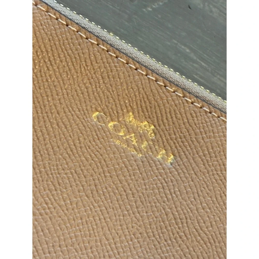 Coach Womens Tan Crossgrain Leather Small‎ Corner Zip Wristlet Wallet Gold Logo